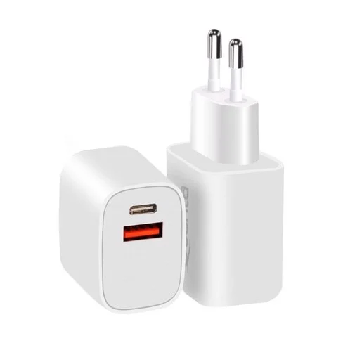 Cargador Quanta carga rapida USB-A QC3.0 y USB-C PD 20W QTCACR2