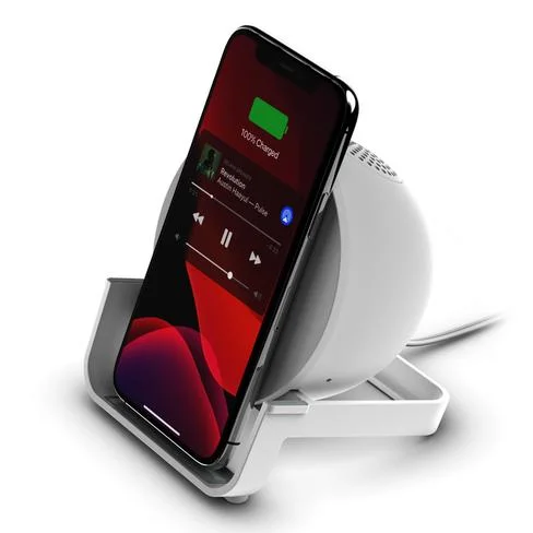 Base de carga inalambrica Belkin SoundForm Charge con parlante bluetooth 10W