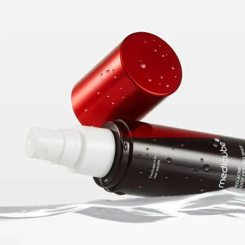Exfoliante Corporal MEDICUBE Red Acné Body Peeling Shot - 110g