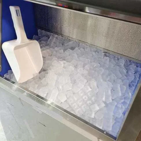 Fabricadora de Hielo Consumer Comercial CMR-IM150
